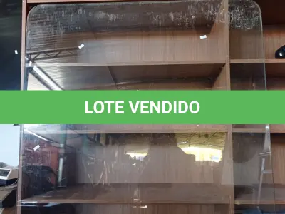 LOTE 463 - 02 TAMPOS DE VIDRO NAS MEDIDAS: 0.90X0.90CM/ 1.80X1.00M. (NO ESTADO, LEILÃO NÃO TEM GARANTIA E NEM DEVOLUÇÃO, SUJEITO A POSSÍVEIS AVARIAS VISÍVEIS/OCULTAS E/OU AUSÊNCIA DE COMPONENTES).