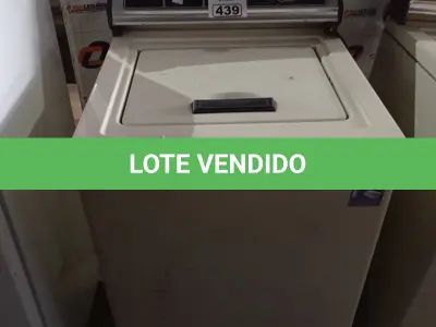 LOTE 439 - 01 MÁQUINA DE LAVAR ROUPAS MARCA BRASTEMP 220V. (NO ESTADO, LEILÃO NÃO TEM GARANTIA E NEM DEVOLUÇÃO, SUJEITO A POSSÍVEIS AVARIAS VISÍVEIS/OCULTAS E/OU AUSÊNCIA DE COMPONENTES).