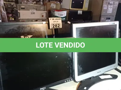 LOTE 282 - 06 MONITORES MARCAS E MODELOS DIVERSOS PARA RETIRADA DE PEÇAS. (NO ESTADO, LEILÃO NÃO TEM GARANTIA E NEM DEVOLUÇÃO, SUJEITO A POSSÍVEIS AVARIAS VISÍVEIS/OCULTAS E/OU AUSÊNCIA DE COMPONENTES).