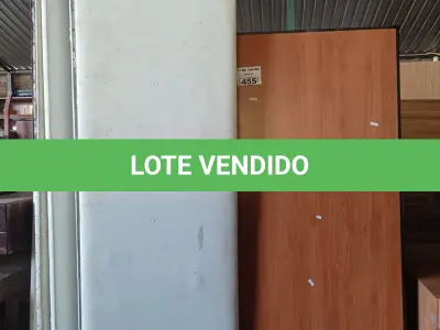 LOTE 455 - 01 LOTE COM VÁRIOS BIOMBOS. (NO ESTADO, LEILÃO NÃO TEM GARANTIA E NEM DEVOLUÇÃO, SUJEITO A POSSÍVEIS AVARIAS VISÍVEIS/OCULTAS E/OU AUSÊNCIA DE COMPONENTES).