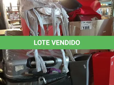 LOTE 188 - 01 LOTE COM VÁRIOS RECORTES DE TECIDO, ENFEITES, 04 LIXEIRAS E 02 MALAS MARCAS E MODELOS DIVERSOS. (NO ESTADO, LEILÃO NÃO TEM GARANTIA E NEM DEVOLUÇÃO, SUJEITO A POSSÍVEIS AVARIAS VISÍVEIS/OCULTAS E/OU AUSÊNCIA DE COMPONENTES).