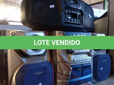 LOTE 138 - 04 APARELHOS DE SOM MARCAS E MODELOS DIVERSOS PARA RETIRADA DE PEÇAS. (NO ESTADO, LEILÃO NÃO TEM GARANTIA E NEM DEVOLUÇÃO, SUJEITO A POSSÍVEIS AVARIAS VISÍVEIS/OCULTAS E/OU AUSÊNCIA DE COMPONENTES).