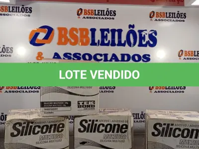 LOTE 178 - 04 CAIXAS COM ADESIVO DE SILICONE MULTIUSO TRANSPARENTE COM 12 BISNAGAS CADA. (NO ESTADO, LEILÃO NÃO TEM GARANTIA E NEM DEVOLUÇÃO, SUJEITO A POSSÍVEIS AVARIAS VISÍVEIS/OCULTAS E/OU AUSÊNCIA DE COMPONENTES).