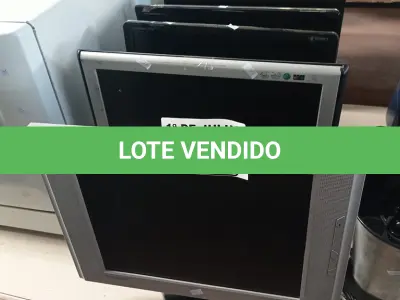 LOTE 340 - 06 MONITORES MARCAS E MODELOS DIVERSOS PARA RETIRADA DE PEÇAS. (NO ESTADO, LEILÃO NÃO TEM GARANTIA E NEM DEVOLUÇÃO, SUJEITO A POSSÍVEIS AVARIAS VISÍVEIS/OCULTAS E/OU AUSÊNCIA DE COMPONENTES).