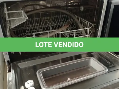 LOTE 341 - 01 LAVA-LOUÇAS MARCA ELECTROLUX. (NO ESTADO, LEILÃO NÃO TEM GARANTIA E NEM DEVOLUÇÃO, SUJEITO A POSSÍVEIS AVARIAS VISÍVEIS/OCULTAS E/OU AUSÊNCIA DE COMPONENTES).