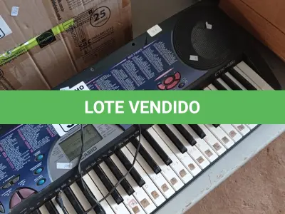 LOTE 313 - 01 TECLADO MARCA CASSIO MODELO CTK-451. (NO ESTADO, LEILÃO NÃO TEM GARANTIA E NEM DEVOLUÇÃO, SUJEITO A POSSÍVEIS AVARIAS VISÍVEIS/OCULTAS E/OU AUSÊNCIA DE COMPONENTES).