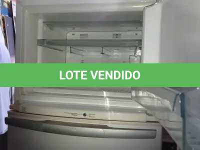 LOTE 442 - 01 GELADEIRA MARCA BRASTEMP 220V. (NO ESTADO, LEILÃO NÃO TEM GARANTIA E NEM DEVOLUÇÃO, SUJEITO A POSSÍVEIS AVARIAS VISÍVEIS/OCULTAS E/OU AUSÊNCIA DE COMPONENTES).