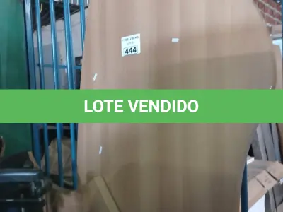 LOTE 444 - 03 TAMPOS DE MESA EM MADEIRA MODELOS DIVERSOS. (NO ESTADO, LEILÃO NÃO TEM GARANTIA E NEM DEVOLUÇÃO, SUJEITO A POSSÍVEIS AVARIAS VISÍVEIS/OCULTAS E/OU AUSÊNCIA DE COMPONENTES).