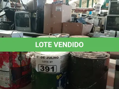 LOTE 391 - 01 LOTE COM VÁRIAS LATAS DE TINTA 3,6L CORES DIVERSAS COM AVARIAS. (NO ESTADO, LEILÃO NÃO TEM GARANTIA E NEM DEVOLUÇÃO, SUJEITO A POSSÍVEIS AVARIAS VISÍVEIS/OCULTAS E/OU AUSÊNCIA DE COMPONENTES).
