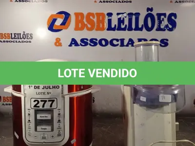 LOTE 277 - 01 PANELA ELÉTRICA E 01 JUICER. (NO ESTADO, LEILÃO NÃO TEM GARANTIA E NEM DEVOLUÇÃO, SUJEITO A POSSÍVEIS AVARIAS VISÍVEIS/OCULTAS E/OU AUSÊNCIA DE COMPONENTES).