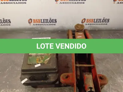 LOTE 264 - 02 MACACOS HIDRÁULICOS MARCAS E MODELOS DIVERSOS COM AVARIAS. (NO ESTADO, LEILÃO NÃO TEM GARANTIA E NEM DEVOLUÇÃO, SUJEITO A POSSÍVEIS AVARIAS VISÍVEIS/OCULTAS E/OU AUSÊNCIA DE COMPONENTES).