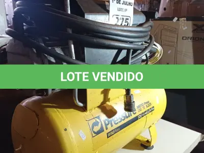 LOTE 275 - 01 COMPRESSOR DE AR MARCA PRESSURE MOTO PRESS 116LBF/POL² 24LITROS 8BAR 2HP. (NO ESTADO, LEILÃO NÃO TEM GARANTIA E NEM DEVOLUÇÃO, SUJEITO A POSSÍVEIS AVARIAS VISÍVEIS/OCULTAS E/OU AUSÊNCIA DE COMPONENTES).