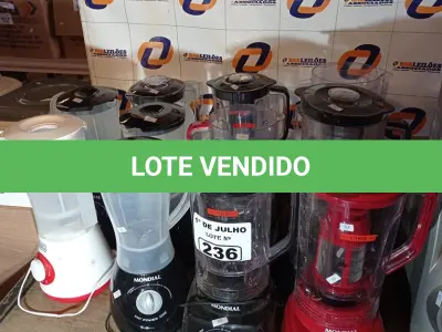 LOTE 236 - 11 LIQUIDIFICADORES MARCAS E MODELOS DIVERSOS PARA RETIRADA DE PEÇAS. (NO ESTADO, LEILÃO NÃO TEM GARANTIA E NEM DEVOLUÇÃO, SUJEITO A POSSÍVEIS AVARIAS VISÍVEIS/OCULTAS E/OU AUSÊNCIA DE COMPONENTES).