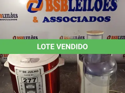LOTE 277 - 01 PANELA ELÉTRICA E 01 JUICER. (NO ESTADO, LEILÃO NÃO TEM GARANTIA E NEM DEVOLUÇÃO, SUJEITO A POSSÍVEIS AVARIAS VISÍVEIS/OCULTAS E/OU AUSÊNCIA DE COMPONENTES).