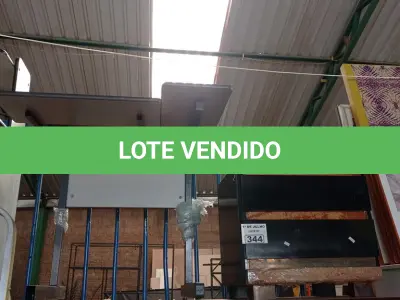 LOTE 344 - 01 LOTE COM VÁRIAS MESAS EM MADEIRA MODELOS DIVERSOS.  (NO ESTADO, LEILÃO NÃO TEM GARANTIA E NEM DEVOLUÇÃO, SUJEITO A POSSÍVEIS AVARIAS VISÍVEIS/OCULTAS E/OU AUSÊNCIA DE COMPONENTES).