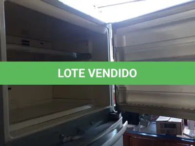 LOTE 367 - 01 GELADEIRA MARCA BRASTEMP 220V. (NO ESTADO, LEILÃO NÃO TEM GARANTIA E NEM DEVOLUÇÃO, SUJEITO A POSSÍVEIS AVARIAS VISÍVEIS/OCULTAS E/OU AUSÊNCIA DE COMPONENTES).