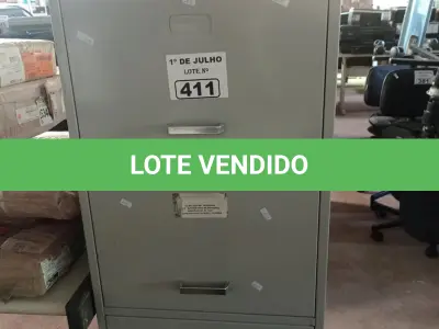 LOTE 411 - 01 ARMÁRIO DE AÇO COM 04 GAVETAS. (NO ESTADO, LEILÃO NÃO TEM GARANTIA E NEM DEVOLUÇÃO, SUJEITO A POSSÍVEIS AVARIAS VISÍVEIS/OCULTAS E/OU AUSÊNCIA DE COMPONENTES).