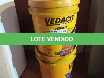 LOTE 231 - 02 BALDES DE VEDALIT, ADITIVO PLASTIFICANTE CONCENTRADO PARA ARGAMASSA DE ASSENTAMENTO E REBOCO CONVENCIONAL. (NO ESTADO, LEILÃO NÃO TEM GARANTIA E NEM DEVOLUÇÃO, SUJEITO A POSSÍVEIS AVARIAS VISÍVEIS/OCULTAS E/OU AUSÊNCIA DE COMPONENTES).