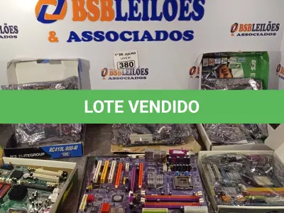 LOTE 380 - 06 PLACAS MÃE MARCAS E MODELOS DIVERSOS. (NO ESTADO, LEILÃO NÃO TEM GARANTIA E NEM DEVOLUÇÃO, SUJEITO A POSSÍVEIS AVARIAS VISÍVEIS/OCULTAS E/OU AUSÊNCIA DE COMPONENTES).
