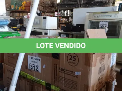 LOTE 312 - 01 LOTE COM GRANDE QUANTIDADE DE LÂMPADAS TUBULAR DE LED. (NO ESTADO, LEILÃO NÃO TEM GARANTIA E NEM DEVOLUÇÃO, SUJEITO A POSSÍVEIS AVARIAS VISÍVEIS/OCULTAS E/OU AUSÊNCIA DE COMPONENTES).