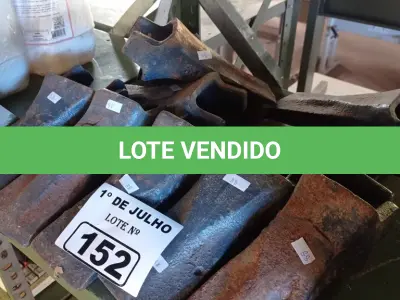 LOTE 152 - 10 DENTES PARA CONCHA DE PÁ CARREGADEIRA. (NO ESTADO, LEILÃO NÃO TEM GARANTIA E NEM DEVOLUÇÃO, SUJEITO A POSSÍVEIS AVARIAS VISÍVEIS/OCULTAS E/OU AUSÊNCIA DE COMPONENTES).