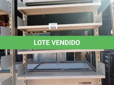 LOTE 504 - 01 ESTANTE DE FERRO COM 06 PRATELEIRAS. (NO ESTADO, LEILÃO NÃO TEM GARANTIA E NEM DEVOLUÇÃO, SUJEITO A POSSÍVEIS AVARIAS VISÍVEIS/OCULTAS E/OU AUSÊNCIA DE COMPONENTES).