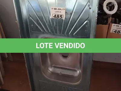 LOTE 485 - 01 PIA EM AÇO INOX CIMENTADA COM 01 CUBA MEDINDO 1,20M X 0,53CM. (NO ESTADO, LEILÃO NÃO TEM GARANTIA E NEM DEVOLUÇÃO, SUJEITO A POSSÍVEIS AVARIAS VISÍVEIS/OCULTAS E/OU AUSÊNCIA DE COMPONENTES).