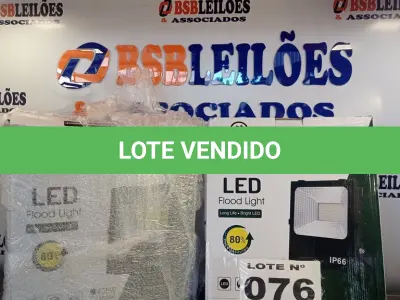 LOTE 076 - 02 - REFLETORES LED 400W BIVOLT (NO ESTADO, NÃO SABEMOS SE FUNCIONA. LEILÃO NÃO TEM GARANTIA E NEM DEVOLUÇÃO, SUJEITO A POSSÍVEIS AVARIAS VISÍVEIS/OCULTAS E/OU AUSÊNCIA DE COMPONENTES)