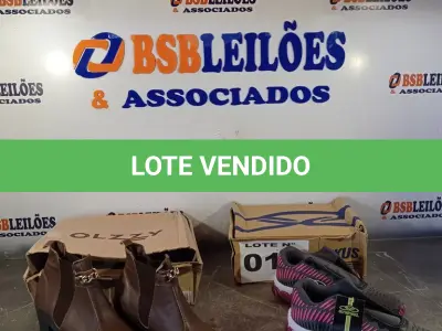 LOTE 017 - 02 – PARES DE CALÇADOS FEMININO Nº 37 (NO ESTADO, NÃO SABEMOS SE FUNCIONA. LEILÃO NÃO TEM GARANTIA E NEM DEVOLUÇÃO, SUJEITO A POSSÍVEIS AVARIAS VISÍVEIS/OCULTAS E/OU AUSÊNCIA DE COMPONENTES)