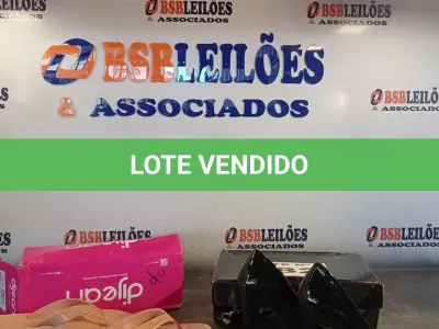 LOTE 082 - 02 – PARES DE CALÇADOS FEMININO Nº 36 (NO ESTADO, NÃO SABEMOS SE FUNCIONA. LEILÃO NÃO TEM GARANTIA E NEM DEVOLUÇÃO, SUJEITO A POSSÍVEIS AVARIAS VISÍVEIS/OCULTAS E/OU AUSÊNCIA DE COMPONENTES)