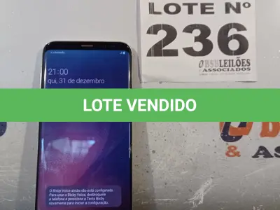 LOTE 236 - 01 - SAMSUNG GALAXY S8 PLUS 64GB (NO ESTADO, NÃO SABEMOS SE FUNCIONA. LEILÃO NÃO TEM GARANTIA E NEM DEVOLUÇÃO, SUJEITO A POSSÍVEIS AVARIAS VISÍVEIS/OCULTAS E/OU AUSÊNCIA DE COMPONENTES)