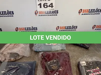LOTE 164 - 06 – PEÇAS DE ROUPAS FEMININAS (NO ESTADO, NÃO SABEMOS SE FUNCIONA. LEILÃO NÃO TEM GARANTIA E NEM DEVOLUÇÃO, SUJEITO A POSSÍVEIS AVARIAS VISÍVEIS/OCULTAS E/OU AUSÊNCIA DE COMPONENTES)