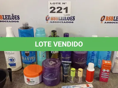 LOTE 221 - 15 – COSMÉTICOS DIVERSOS (NO ESTADO, NÃO SABEMOS SE FUNCIONA. LEILÃO NÃO TEM GARANTIA E NEM DEVOLUÇÃO, SUJEITO A POSSÍVEIS AVARIAS VISÍVEIS/OCULTAS E/OU AUSÊNCIA DE COMPONENTES)