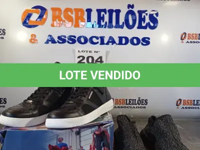 LOTE 204 - 02 – PARES DE CALÇADOS MASCULINO Nº 44 (NO ESTADO, NÃO SABEMOS SE FUNCIONA. LEILÃO NÃO TEM GARANTIA E NEM DEVOLUÇÃO, SUJEITO A POSSÍVEIS AVARIAS VISÍVEIS/OCULTAS E/OU AUSÊNCIA DE COMPONENTES)