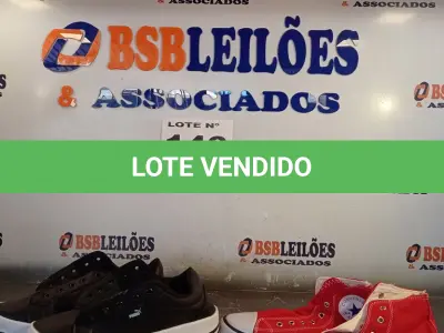 LOTE 146 - 02 – PARES DE CALÇADOS FEMININO Nº 36 (NO ESTADO, NÃO SABEMOS SE FUNCIONA. LEILÃO NÃO TEM GARANTIA E NEM DEVOLUÇÃO, SUJEITO A POSSÍVEIS AVARIAS VISÍVEIS/OCULTAS E/OU AUSÊNCIA DE COMPONENTES)