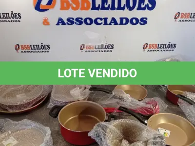 LOTE 132 - 01 - JOGO DE PANELA TRAMONTINA 15 PEÇAS (NO ESTADO, NÃO SABEMOS SE FUNCIONA. LEILÃO NÃO TEM GARANTIA E NEM DEVOLUÇÃO, SUJEITO A POSSÍVEIS AVARIAS VISÍVEIS/OCULTAS E/OU AUSÊNCIA DE COMPONENTES)