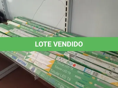 LOTE 482 - 01 LOTE COM VÁRIAS LÂMPADAS TUBULARES SENDO DE LED E FLUORESCENTES. (NO ESTADO, LEILÃO NÃO TEM GARANTIA E NEM DEVOLUÇÃO, SUJEITO A POSSÍVEIS AVARIAS VISÍVEIS/OCULTAS E/OU AUSÊNCIA DE COMPONENTES).