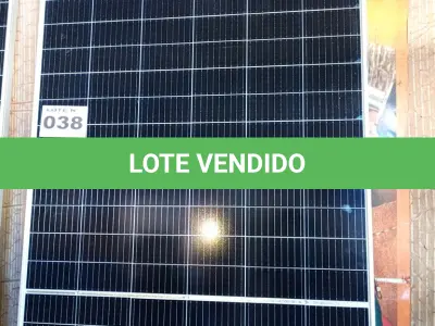 LOTE 038 - 01 - PAINEL SOLAR FOTOVOLTAICO (NO ESTADO, NÃO SABEMOS SE FUNCIONA. LEILÃO NÃO TEM GARANTIA E NEM DEVOLUÇÃO, SUJEITO A POSSÍVEIS AVARIAS VISÍVEIS/OCULTAS E/OU AUSÊNCIA DE COMPONENTES)