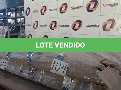 LOTE 104 - 01 - GUARDA ROUPA 6 PORTAS E 2 GAVETAS 620-88 DEMOLIÇÃO (NO ESTADO, NÃO SABEMOS SE FUNCIONA. LEILÃO NÃO TEM GARANTIA E NEM DEVOLUÇÃO, SUJEITO A POSSÍVEIS AVARIAS VISÍVEIS/OCULTAS E/OU AUSÊNCIA DECOMPONENTES)