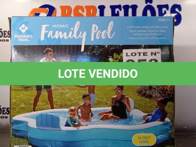 LOTE 053 - 01 - PISCINA INFLÁVEL FAMÍLIA ELEGANTE (NO ESTADO, NÃO SABEMOS SE FUNCIONA. LEILÃO NÃO TEM GARANTIA E NEM DEVOLUÇÃO, SUJEITO A POSSÍVEIS AVARIAS VISÍVEIS/OCULTAS E/OU AUSÊNCIA DE COMPONENTES)