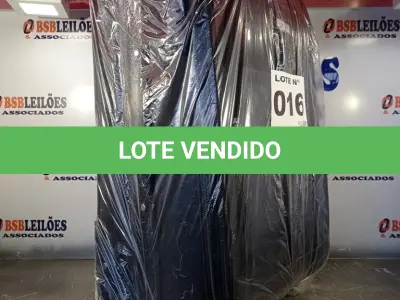 LOTE 016 - 01 - MALA DE VIAGEM (NO ESTADO, NÃO SABEMOS SE FUNCIONA. LEILÃO NÃO TEM GARANTIA E NEM DEVOLUÇÃO, SUJEITO A POSSÍVEIS AVARIAS VISÍVEIS/OCULTAS E/OU AUSÊNCIA DE COMPONENTES)