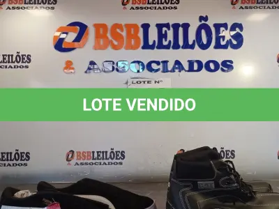 LOTE 268 - 02 – PARES DE CALÇADOS MASCULINO Nº 38 (NO ESTADO, NÃO SABEMOS SE FUNCIONA. LEILÃO NÃO TEM GARANTIA E NEM DEVOLUÇÃO, SUJEITO A POSSÍVEIS AVARIAS VISÍVEIS/OCULTAS E/OU AUSÊNCIA DE COMPONENTES)