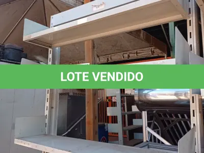 LOTE 505 - 01 ESTANTE DE FERRO COM 06 PRATELEIRAS. (NO ESTADO, LEILÃO NÃO TEM GARANTIA E NEM DEVOLUÇÃO, SUJEITO A POSSÍVEIS AVARIAS VISÍVEIS/OCULTAS E/OU AUSÊNCIA DE COMPONENTES).
