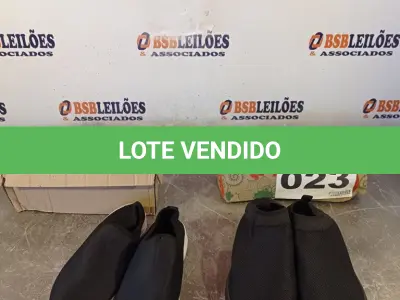 LOTE 023 - 02 – PARES DE CALÇADOS FEMININO Nº 37 (NO ESTADO, NÃO SABEMOS SE FUNCIONA. LEILÃO NÃO TEM GARANTIA E NEM DEVOLUÇÃO, SUJEITO A POSSÍVEIS AVARIAS VISÍVEIS/OCULTAS E/OU AUSÊNCIA DE COMPONENTES)