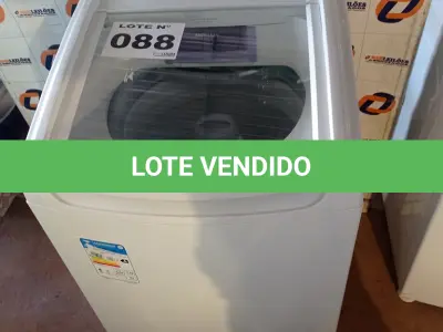 LOTE 088 - 01 LAVADORA DE ROUPAS ELECTROLUX ESSENCIAL CARE LES11 - 11KG 220 VOLTS (NO ESTADO, NÃO SABEMOS SE FUNCIONA. LEILÃO NÃO TEM GARANTIA E NEM DEVOLUÇÃO, SUJEITO A POSSÍVEIS AVARIAS VISÍVEIS/OCULTAS E/OU AUSÊNCIA DE COMPONENTES)