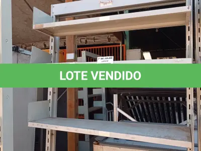 LOTE 505 - 01 ESTANTE DE FERRO COM 06 PRATELEIRAS. (NO ESTADO, LEILÃO NÃO TEM GARANTIA E NEM DEVOLUÇÃO, SUJEITO A POSSÍVEIS AVARIAS VISÍVEIS/OCULTAS E/OU AUSÊNCIA DE COMPONENTES).