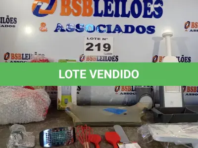 LOTE 219 - 10 - ITENS DOMÉSTICOS DIVERSOS (NO ESTADO, NÃO SABEMOS SE FUNCIONA. LEILÃO NÃO TEM GARANTIA E NEM DEVOLUÇÃO, SUJEITO A POSSÍVEIS AVARIAS VISÍVEIS/OCULTAS E/OU AUSÊNCIA DE COMPONENTES)