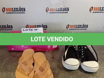 LOTE 147 - 02 – PARES DE CALÇADOS FEMININO Nº 39 (NO ESTADO, NÃO SABEMOS SE FUNCIONA. LEILÃO NÃO TEM GARANTIA E NEM DEVOLUÇÃO, SUJEITO A POSSÍVEIS AVARIAS VISÍVEIS/OCULTAS E/OU AUSÊNCIA DE COMPONENTES)