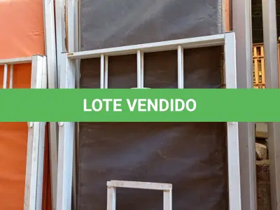 LOTE 528 - 01 BELICHE EM METAL COMPLETA. (NO ESTADO, LEILÃO NÃO TEM GARANTIA E NEM DEVOLUÇÃO, SUJEITO A POSSÍVEIS AVARIAS VISÍVEIS/OCULTAS E/OU AUSÊNCIA DE COMPONENTES).