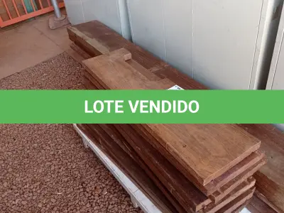 LOTE 510 - 01 LOTE COM VARIA PRATEIRAS EM MADEIRA MACIÇA TAMANHOS DIVERSOS. (NO ESTADO, LEILÃO NÃO TEM GARANTIA E NEM DEVOLUÇÃO, SUJEITO A POSSÍVEIS AVARIAS VISÍVEIS/OCULTAS E/OU AUSÊNCIA DE COMPONENTES).